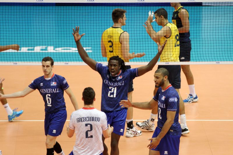 Brasil foi derrotado pela França e perdeu a invencibilidade na Liga Mundial | Alexandre Arruda / CBV