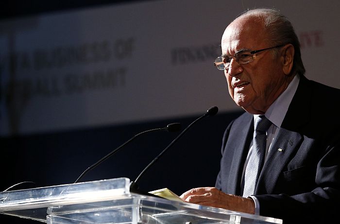 Fifa afirma que saída de Joseph Blatter durante a Copa das Confederações nada tem a ver com as manifestações | Sergio Moraes / Reuters