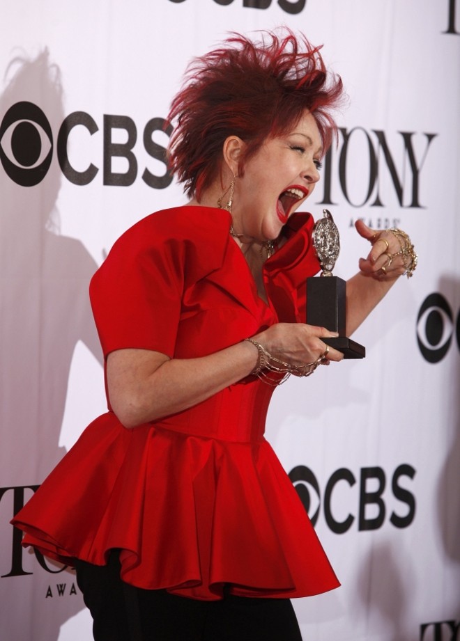 Cyndi Lauper, compositora da trilha sonora do premiado musical Kinky Boots |