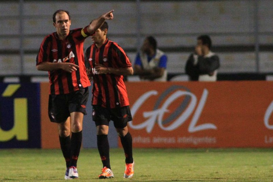 Gol nos acréscimos garante vitória do Atlético por 4 a 3 contra a Ponte Paulo Baier foi um dos melhores em campo na vitória do Atlético contra a Ponte Preta | Denny Cesare / Agif / Folhapress