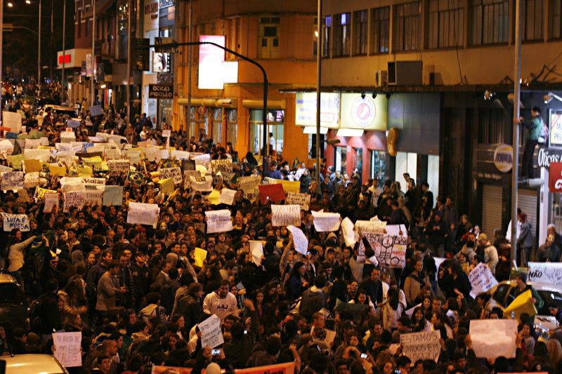 Ponta Grossa também teve manifestação nesta segunda-feira | Josue Teixeira/Gazeta do Povo