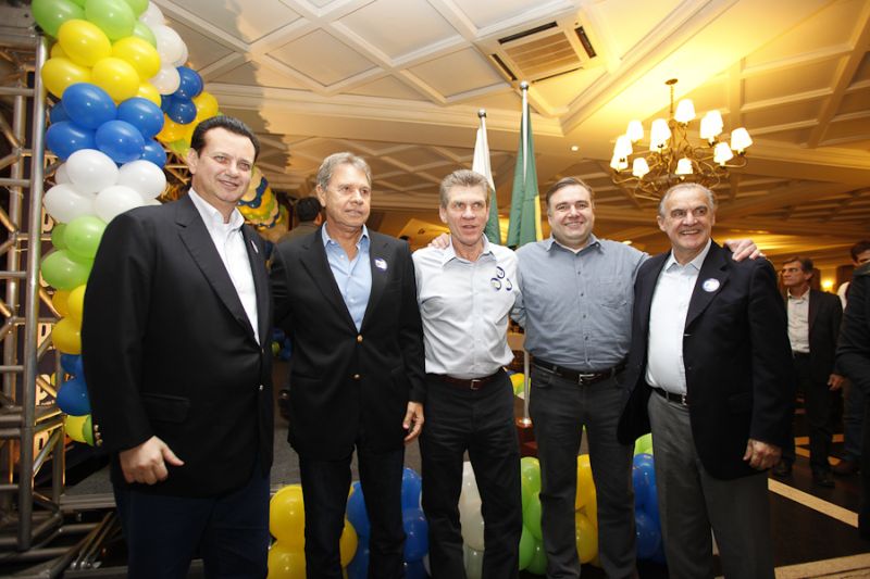 Kassab, o empresário Joel Malucelli (centro) e o deputado Eduardo Sciarra: PSD quer lançar empresário ao governo | André Rodrigues/ Gazeta do Povo