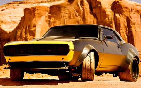 Camaro Bumblebee terá a ajuda de Bugatti e Corvette em Transformers 4 Camaro SS de 1967 será o astro da vez no quarto episódio | Fotos: Divulgação