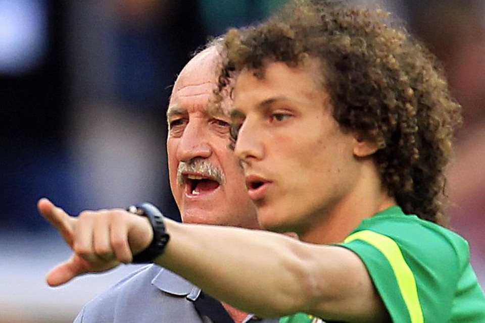 David Luiz com Felipão em treino da seleção: zagueiro acredita que o México virá para cima | Albari Rosa / Gazeta do Povo
