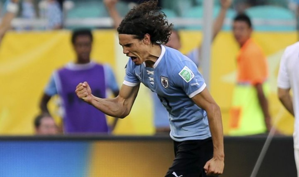 Cavani diz que Celeste sai de cabeça erguida do torneio | Reuters