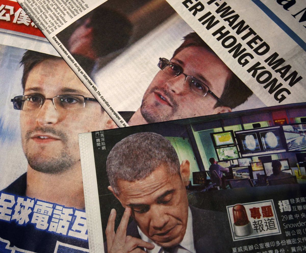 Jornais de Hong Kong têm dado atenção ao caso de Edward Snowden e o risco de uma extradição | Reuters/Bobby Yip
