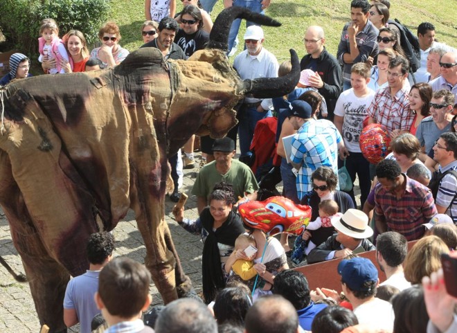Apresentação levou um bom público ao local | 
