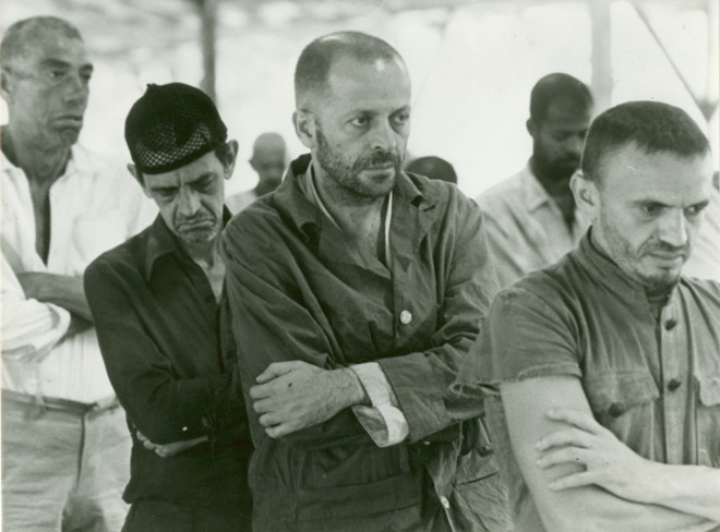 Carlos Vereza vive Graciliano na adaptação de Memórias do Cárcere, de 1984 |