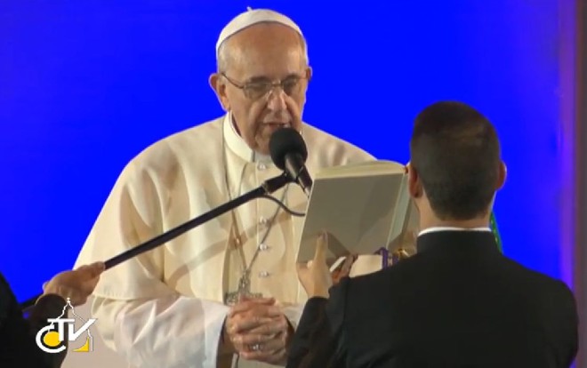 Papa Francisco dá início aos ritos para a Via Sacra |