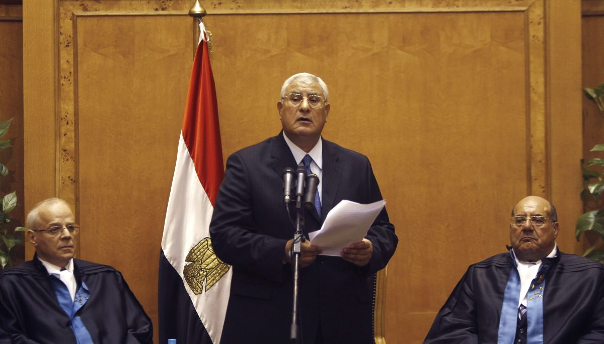 Adly Mansour faz o juramento como presidente interino do Egito | Reuters/Amr Abdallah Dalsh