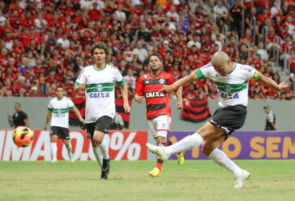 Alex foi fundamental no empate coxa-branca contra o Flamengo | Divulgação / Coritiba