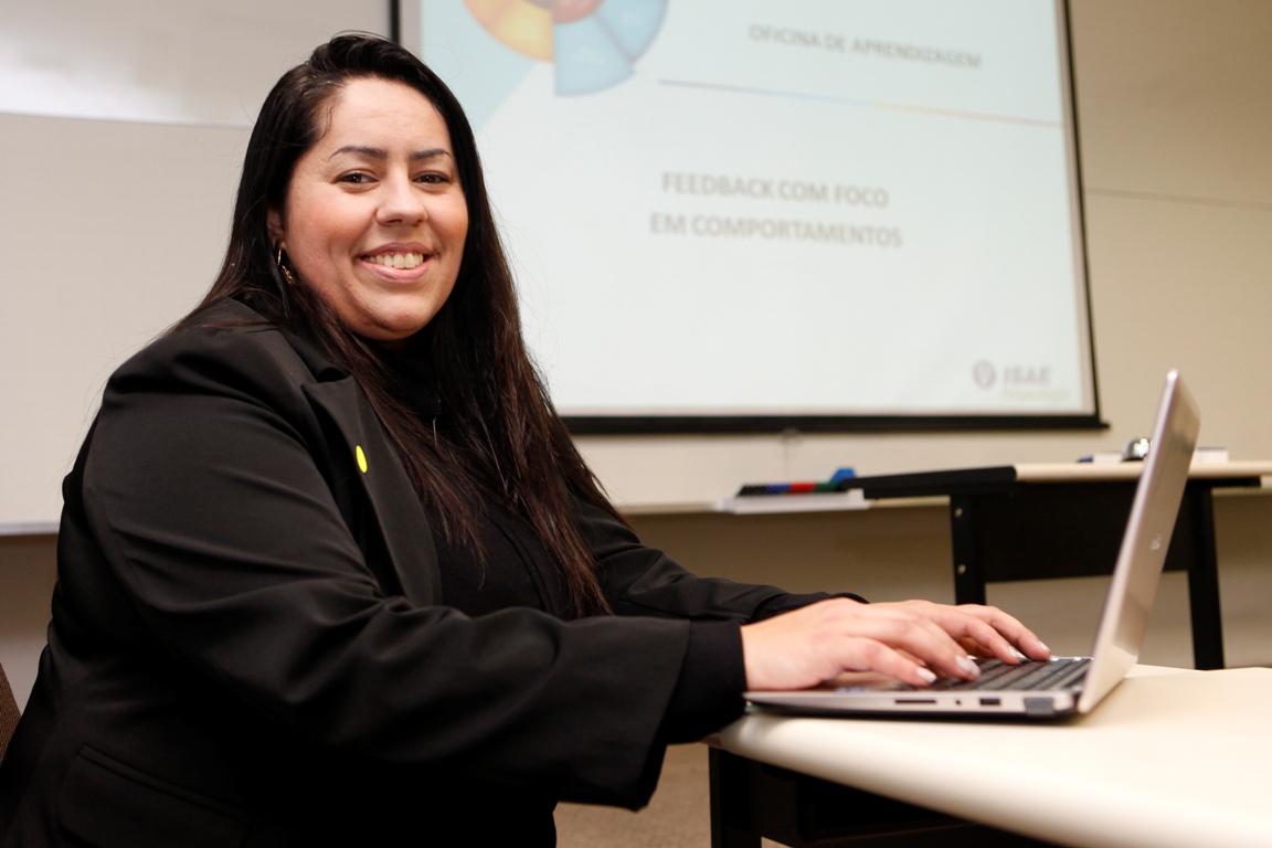 Priscila da Costa apostou em um MBA para aumentar o networking e enriquecer o currículo. | André Rodrigues / Gazeta do Povo