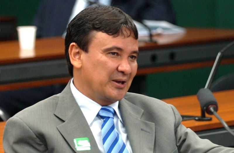 Wellington: governo vai tentar impedir a CPI | Edson Santos/Ag. Câmara