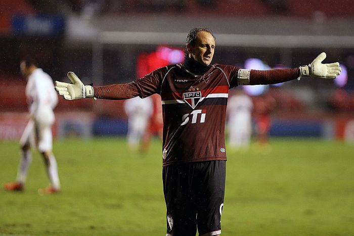 Rogério Ceni afirma que o São Paulo agora joga apenas para se salvar no Brasileirão | Leandro Martins / Folhapress