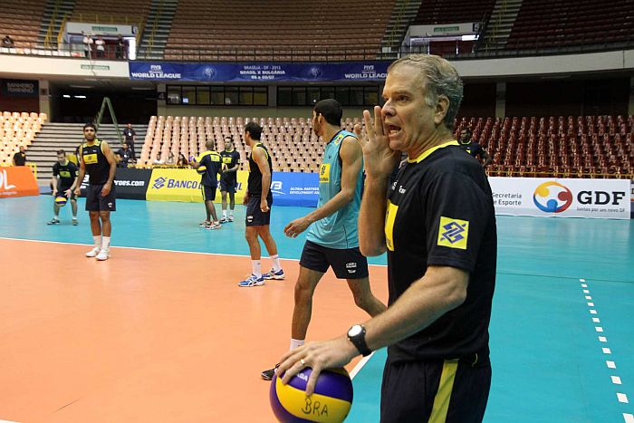 Bernardinho destaca Sokolov, da Bulgária, adversária do Brasil, como um dos maiores atacantes da atualidade | Alexandre Arruda / CBV