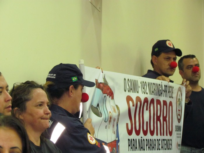 Os manifestantes levaram cartazes, fizeram barulho e pediram para serem ouvidos na Câmara | Divulgação / Assessoria do Vereador Mario Verri