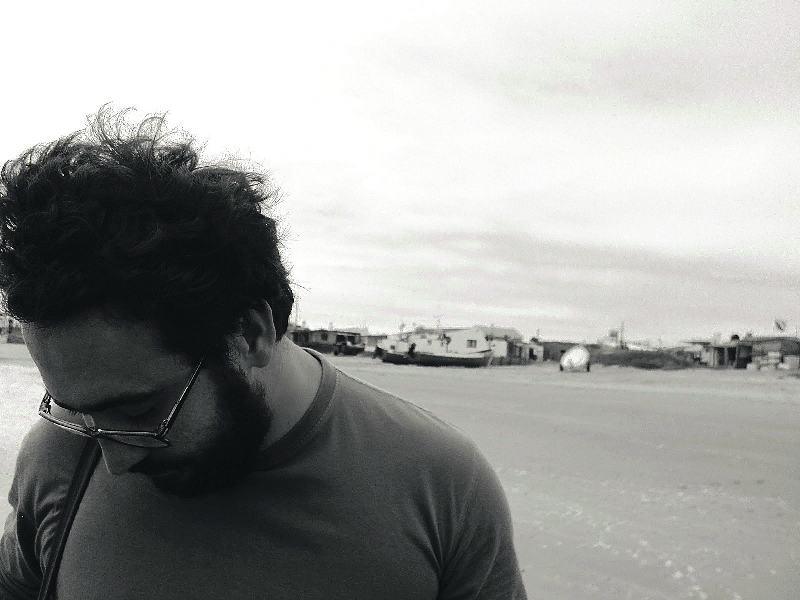 Gontijo Flores aborda os detalhes da vida cotidiana, urbana e a dois | Divulgação