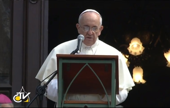 Durante sua fala, Francisco destacou a importância dos avôs e avós para a juventude | 