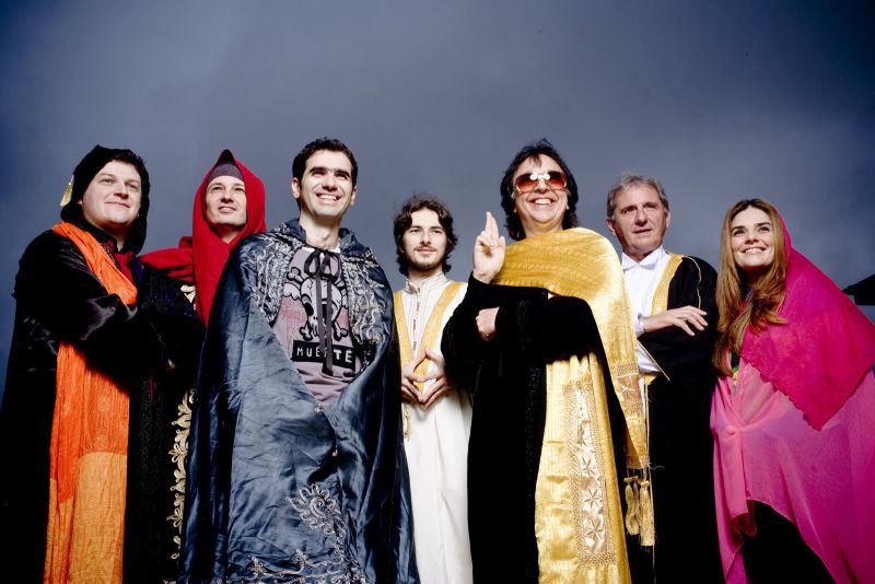 Henrique Peters e Sérgio Dias à frente da nova formação: talento do curitibano encantou o velho mutante | Divulgação