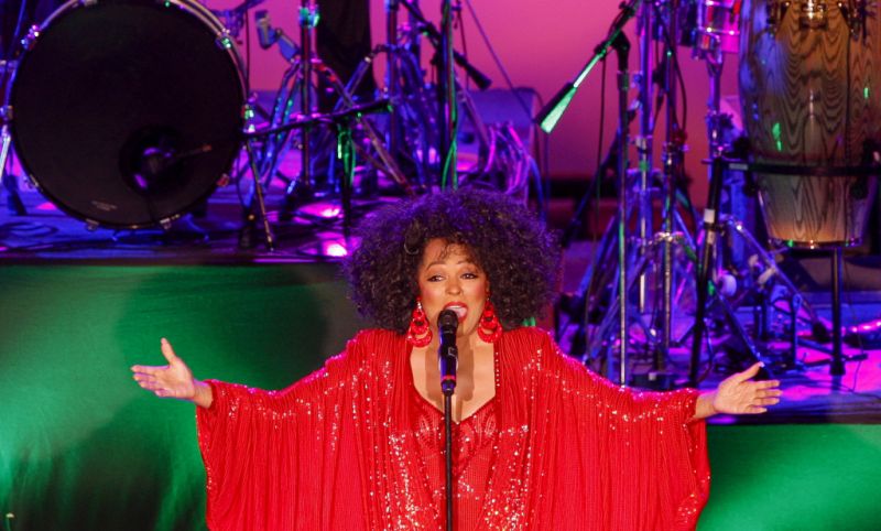 Após a morte de Donna Summer, Ross restou como a grande representante da época glamourosa da disco music | Hugo Harada/Agência de Notícias Gazeta do Povo