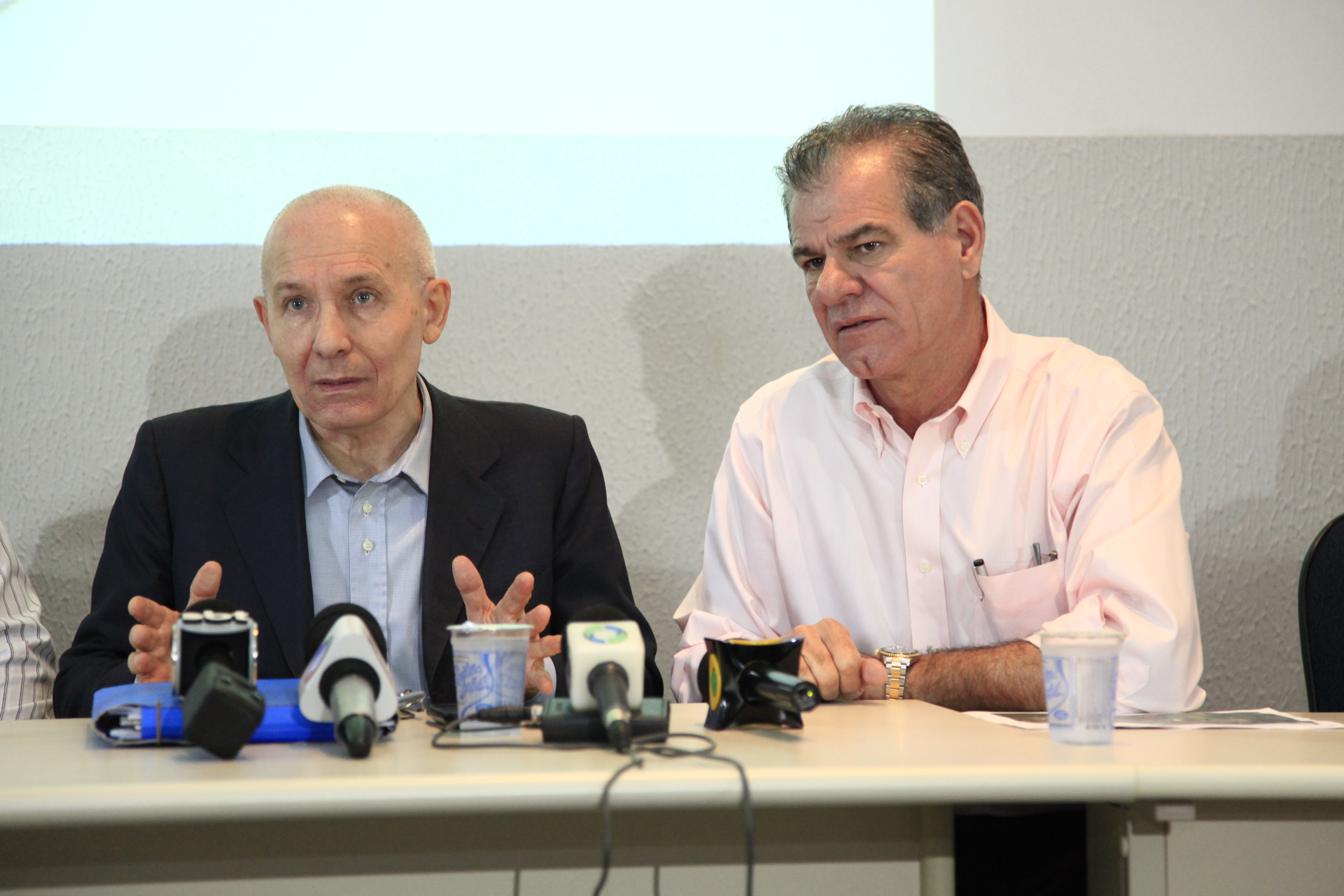 Em encontro com o prefeito Carlos Roberto Pupin, o presidente da Avio, Luigino Fiocco, anunciou que o início da produção de aeronaves em Maringá será em dois anos | Divulgação/PMM