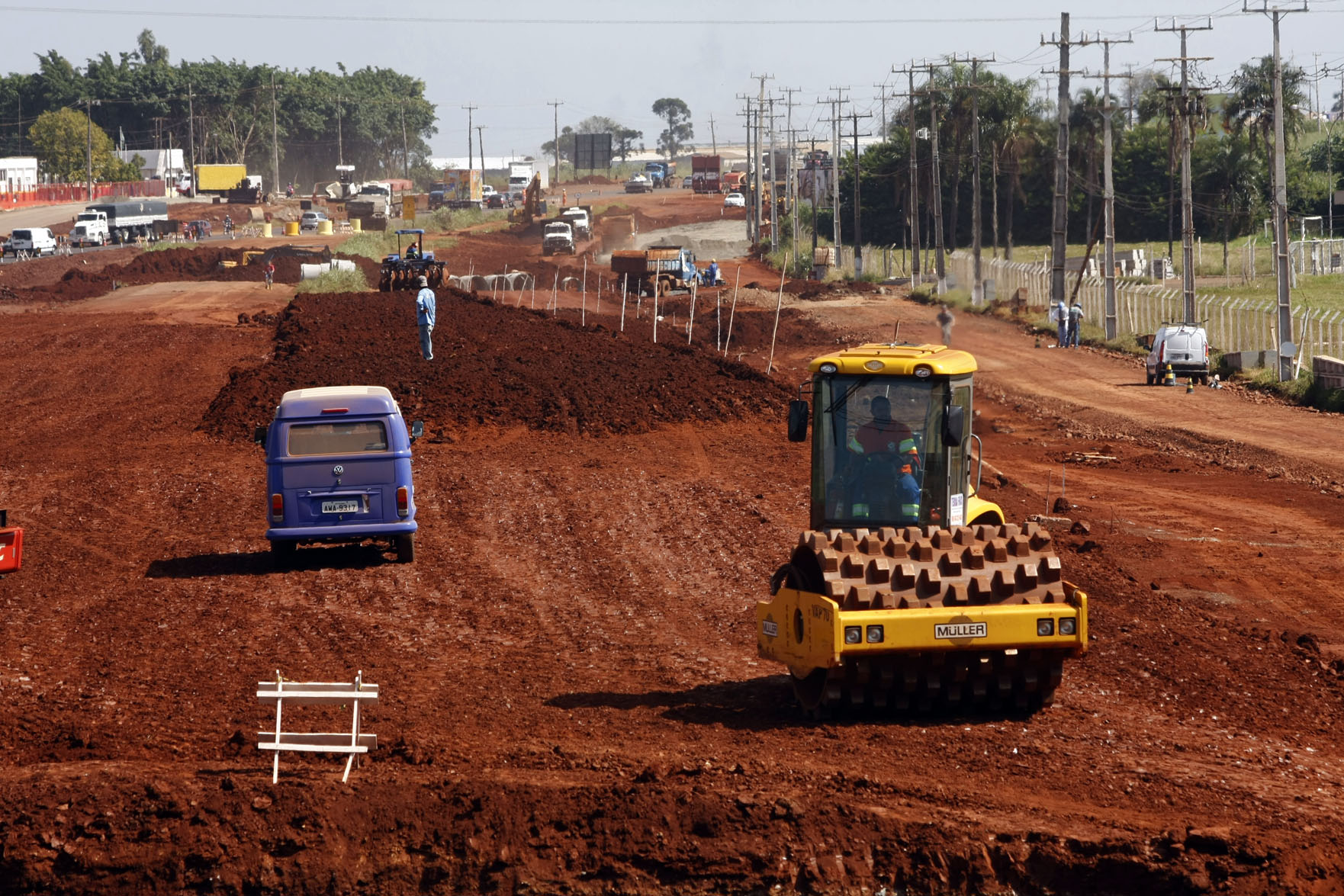 Obra de duplicação do trecho entre Maringá e Paiçandu teve interrupções em decorrência da chuva que caiu nos últimos dias | Divulgação/AEN