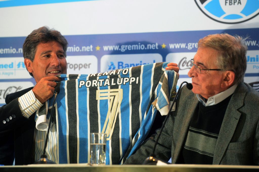 Gaúcho recebeu camisa na apresentação no Grêmio | Folhapress