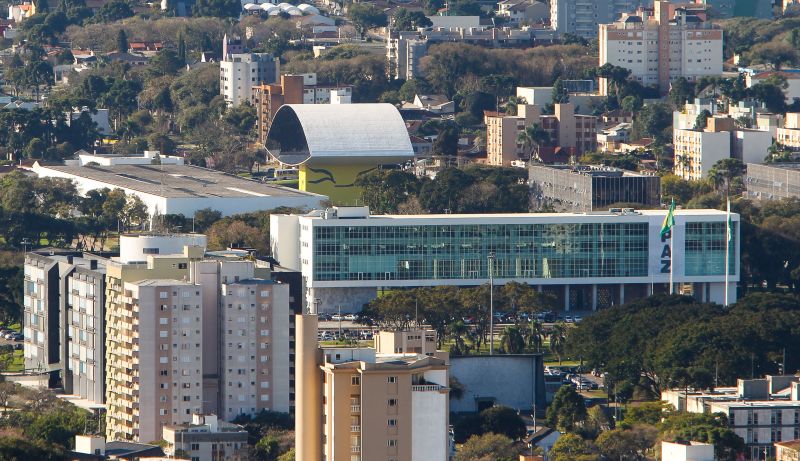 Palácio Iguaçu: salários de cerca de 300 mil servidores estaduais vão estar na internet | Daniel Castellano/ Gazeta do Povo
