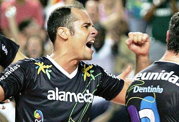 Ricardinho citou outros nomes de jogadores: os centrais Rafael e Acácio, o oposto Najari e o ponteiro Renan | Divulgação / Vôlei Futuro