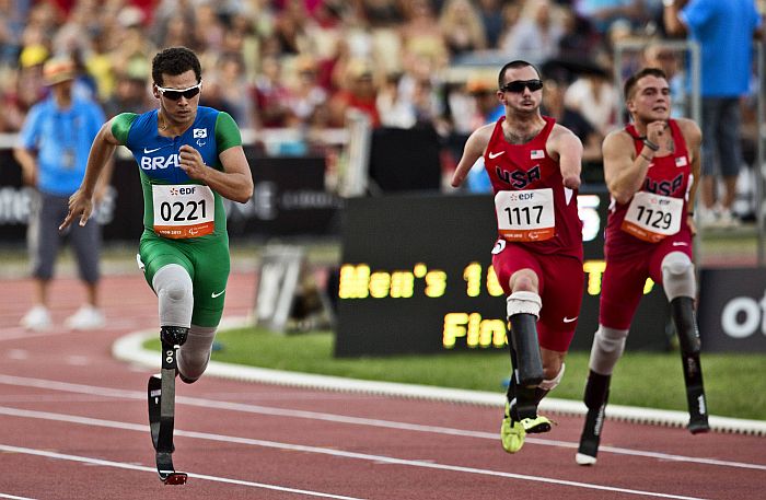 Alan Fonteles conquistou nesta terça-feira o ouro nos 100 m no Mundial paraolímpico de atletismo em Lyon, na França | CBP