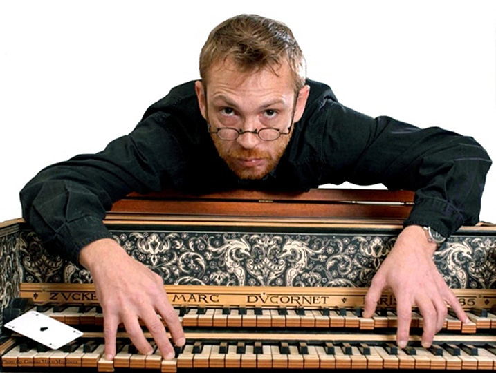 O cravista Nicolau de Figueiredo: instrumentos de época | Divulgação