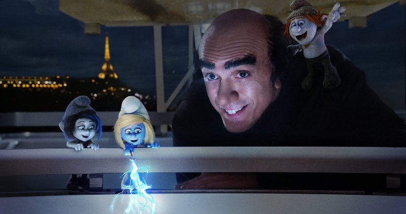 Gargamel sequestra Smurfette para roubar a fórmula secreta de sua magia | Divulgação