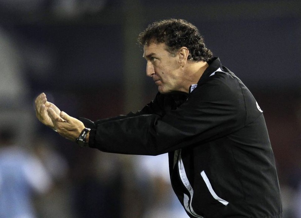 Não vai rolar? Cuca age rápido e impede a saída de alvo do Grêmio, nesta janela