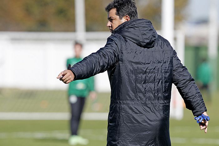 Técnico Marquinhos Santos pensa em puxar alguns jogadores da equipe sub-20 do Coritiba para o elenco | Antonio More / Gazeta do Povo
