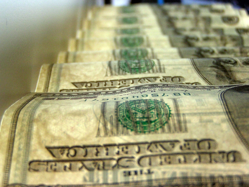 Notas de dólar: BC começará a semana vendendo | Creative Commons