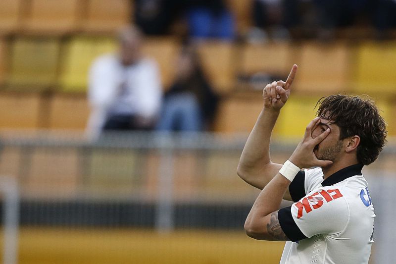 Questionado pela torcida nas últimas partidas, Alexandre Pato marcou o segundo gol corintiano. | Leandro Martins/Folhapress