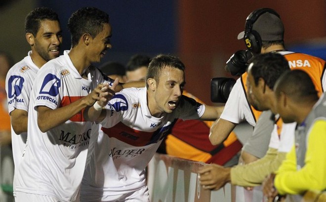 Paulo Sérgio dedicou o gol marcado contra o Boa ao pai |