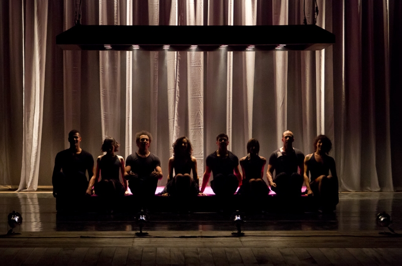 O grupo Mimulus integra vários tipos de dança em suas coreografias | Guto Muniz/Divulgação