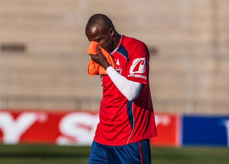 Atacante Reinaldo não se recuperou a tempo de ser escalado no sábado contra o Guaratinguetá | Brunno Covello / Gazeta do Povo