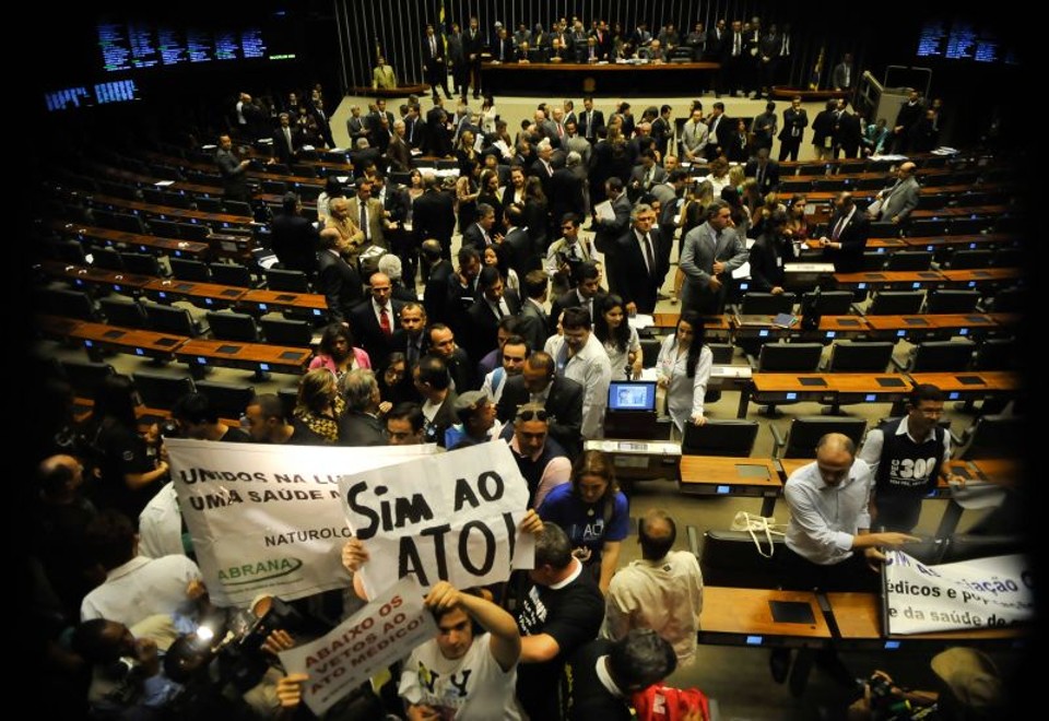 Governo comemora vetos e nega traumas na base | José Cruz/ABr