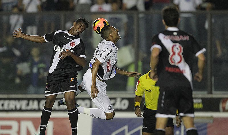 Vasco não passou de um empate em casa com a Ponte Preta | Marcelo Sadio / vasco.com.br