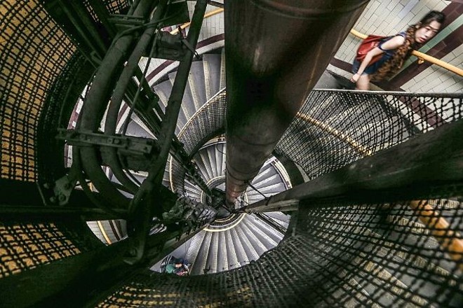 A escada em caracol na estação West Brompton foi encontrada por acaso |