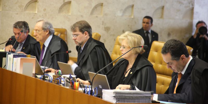 Ministros do STF em sessão nesta quinta-feira que julga os embargos na Ação Penal 470, o julgamento do mensalão | Gervásio Baptista / STF / Divulgação