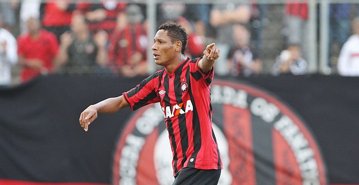 Marcão será apresentado nesta segunda no América-MG, onde ficará até o fim da temporada | Daniel Castellano / Gazeta do Povo