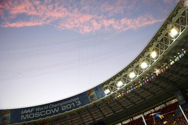 Céu de Moscou durante o salto do ucraniano Bohdan Bondarenko | 