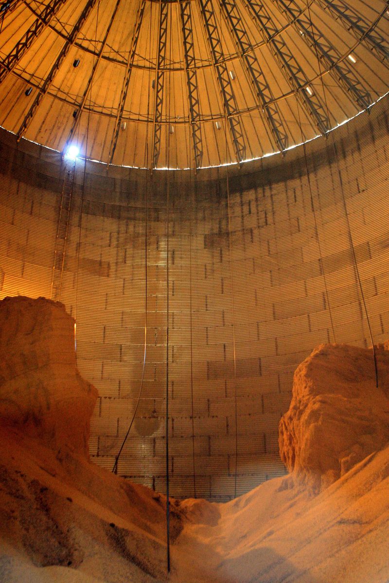 Soja armazenada em silo, em Paranaguá: safra de grãos influenciou resultado | Ivonaldo Alexandre/ Gazeta do Povo