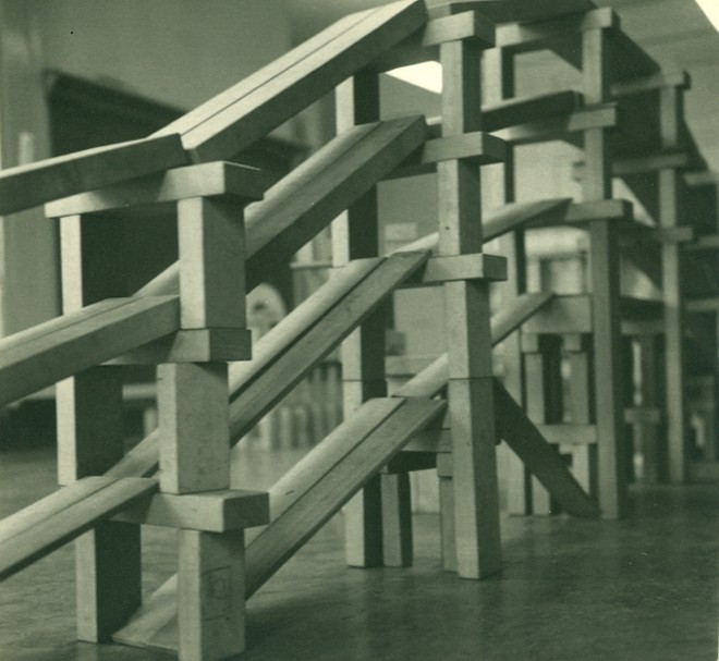 Um dos primeiros registros fotográficos dos blocos de madeiras como material de brincadeira e aprendizado, no início do século passado | 