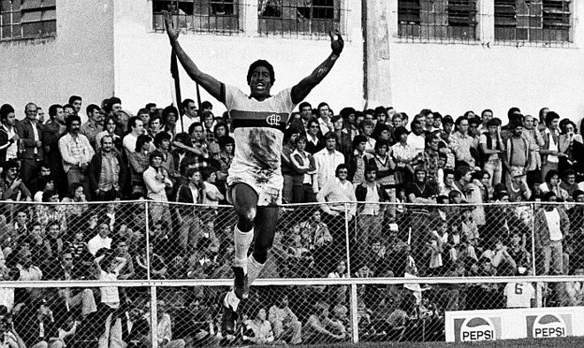 Ziquita - Chegou ao Atlético aos 27 anos, após andar por clubes menores, após passagem apagada pelo Galo. Num clássico contra o Colorado, em 1978, entrou no segundo tempo com o time perdendo por 4 a 0 e fez quatro gols em apenas 17 minutos. O dia, 5 de novembro, virou dia de 