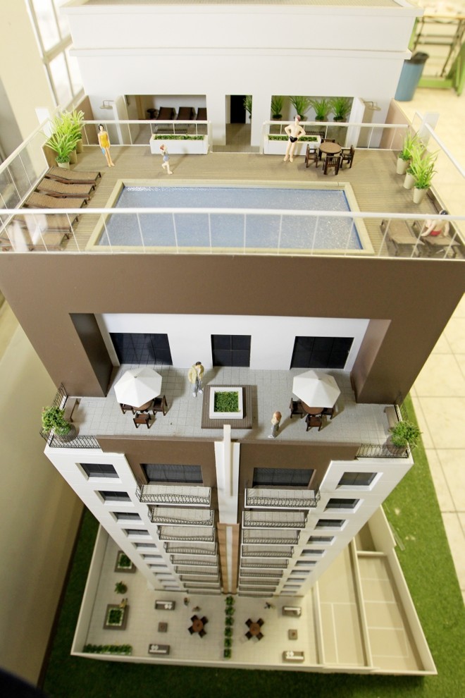 Parece brinquedo, mas não é: a produção de maquetes reflete a movimentação do mercado imobiliário e ajuda a vender |
