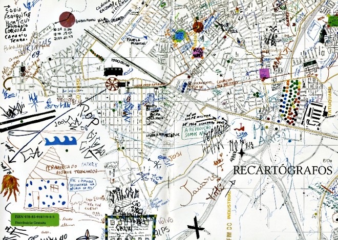 Re (des) cartógrafos, obra exposta no Museu de Arte do Rio. Abaixo, reprodução do mapa instalado no Terminal do Pinheirinho, em Curitiba |